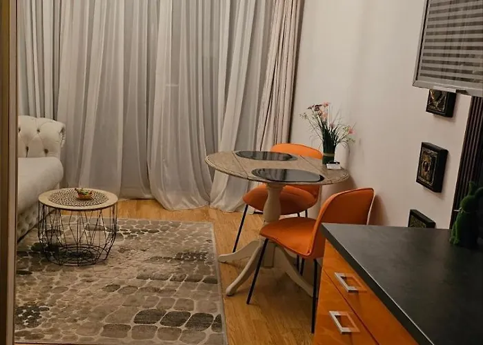 Butas Su Terasa Kauno Centre Pirmame Aukste Clinic Daire